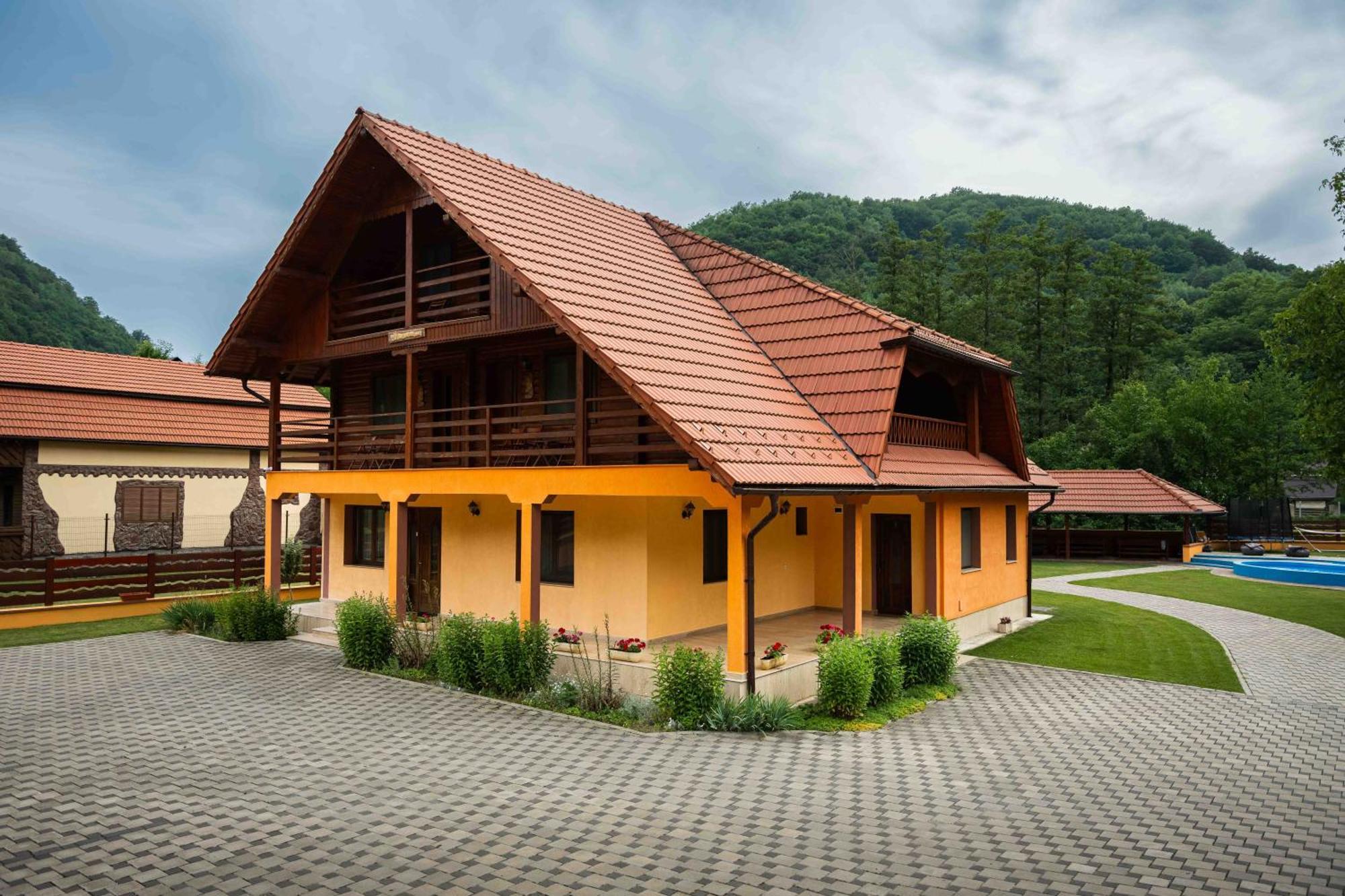 Cabana Sargetia Costesti  Exterior photo